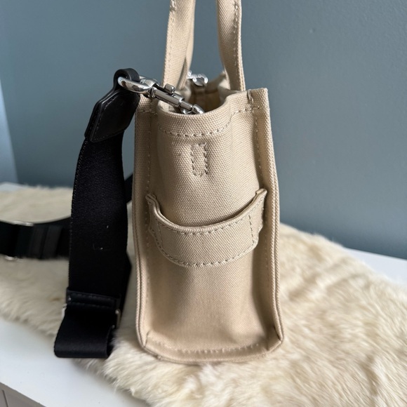 Marc Jacobs The Small Canvas Tote Bag - Picture 3 of 12